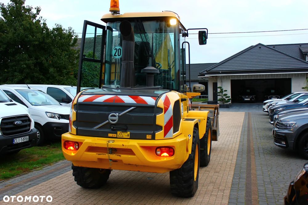 Volvo L30G - 29