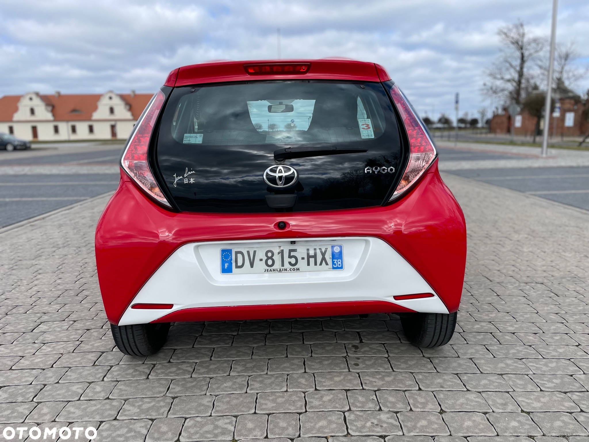 Toyota Aygo x-play Edition S+ - 9