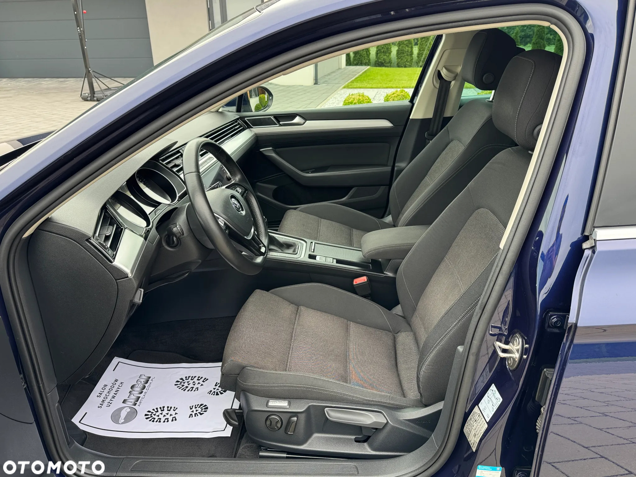 Volkswagen Passat 2.0 TDI BMT Highline - 26