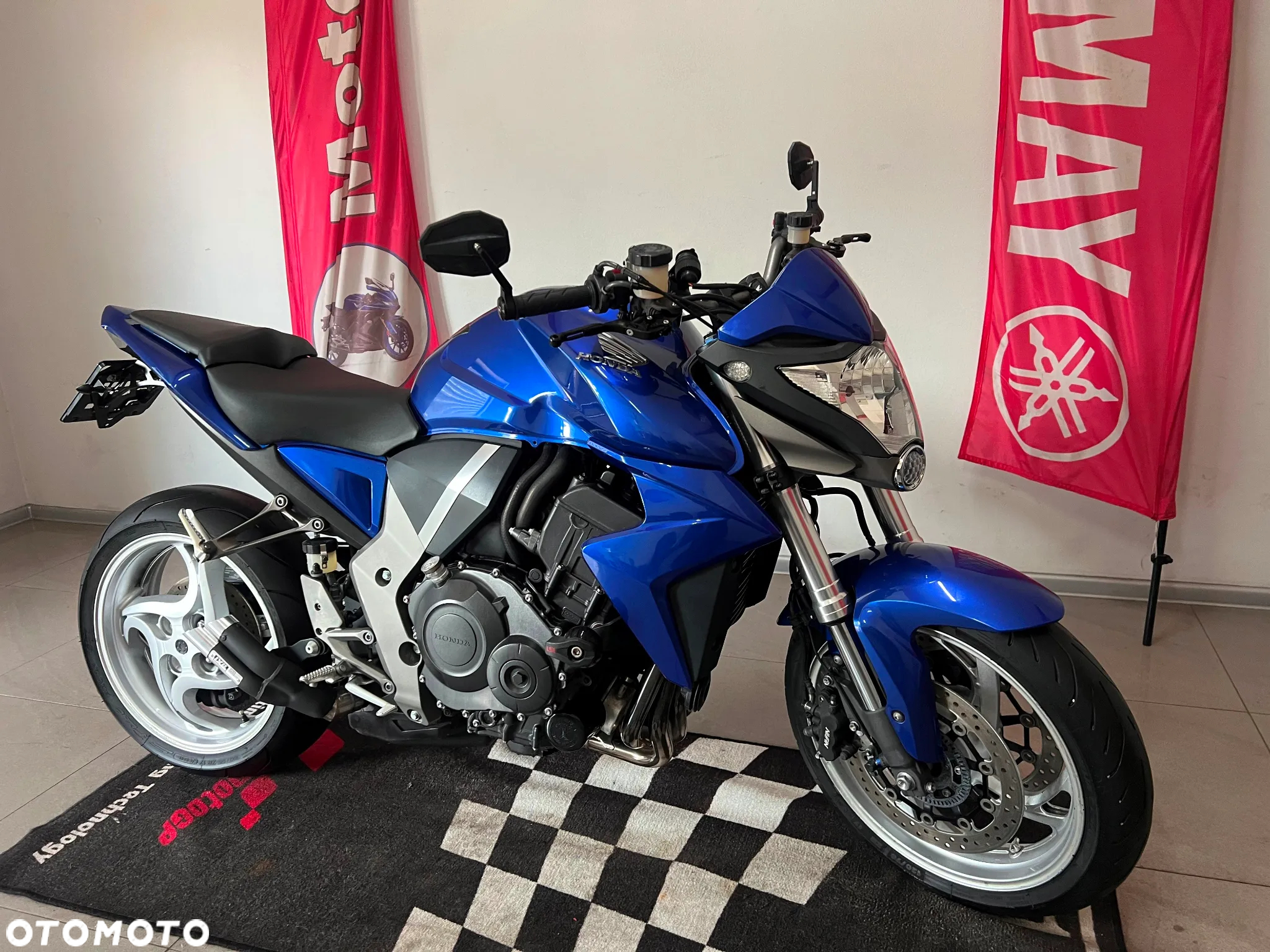 Honda CB - 7