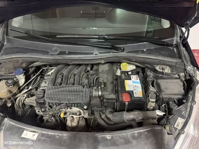 Peugeot 208 1.2 PureTech Access - 37