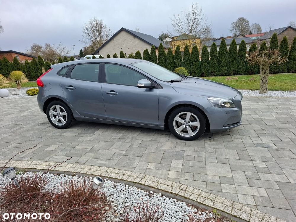 Volvo V40 T2 You - 17