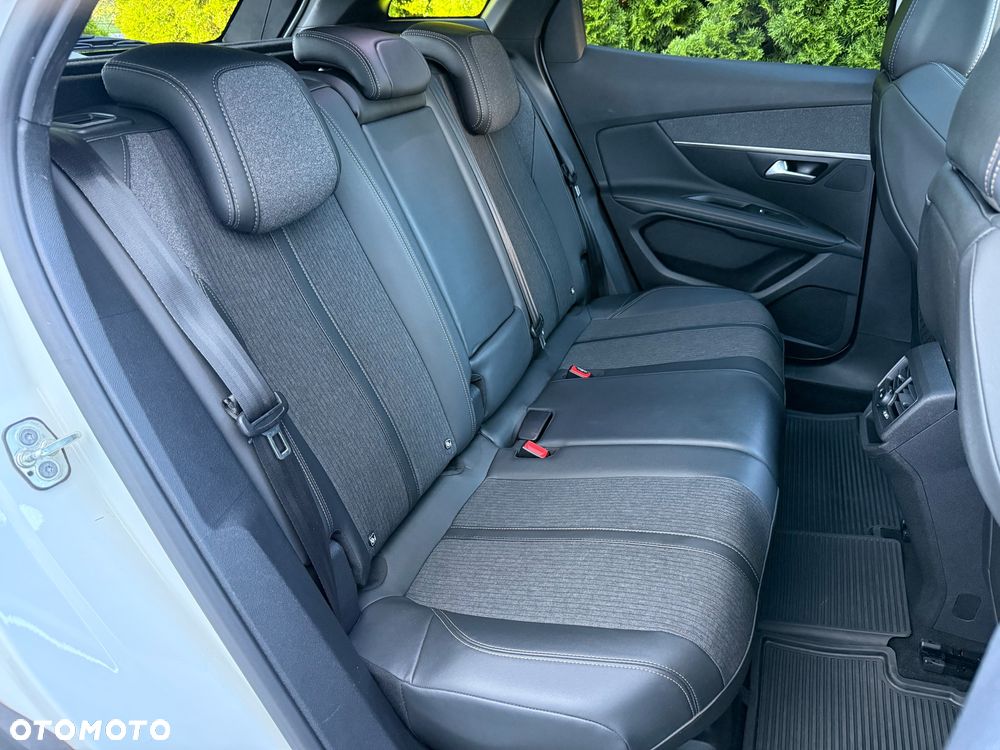 Peugeot 3008 1.2 PureTech GT S&S - 7