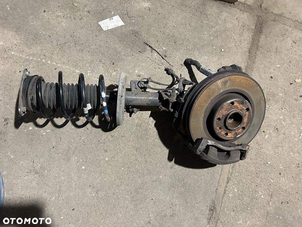 Amortyzator McPherson zwrotnica lewy przód Peugeot 308 II T9 1.6 E-HDI - 3