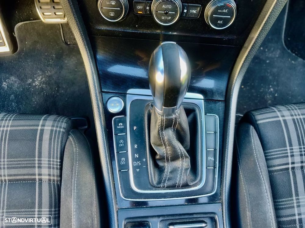 VW Golf 2.0 TDI GTD DSG - 13