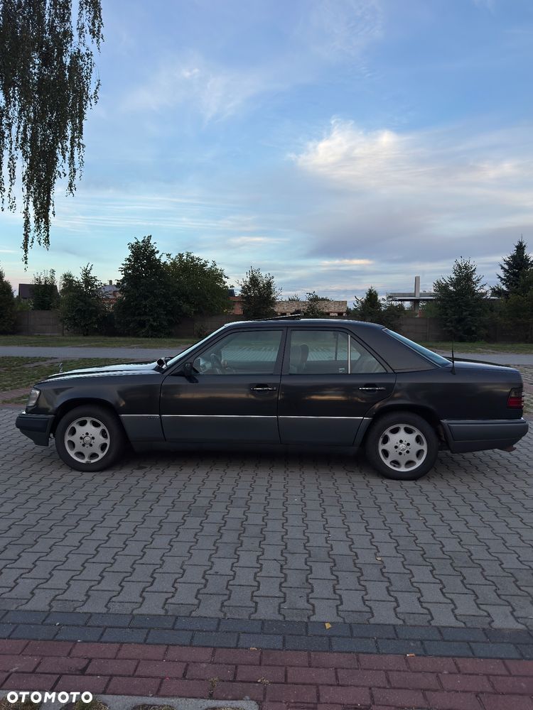 Mercedes-Benz Klasa E - 7
