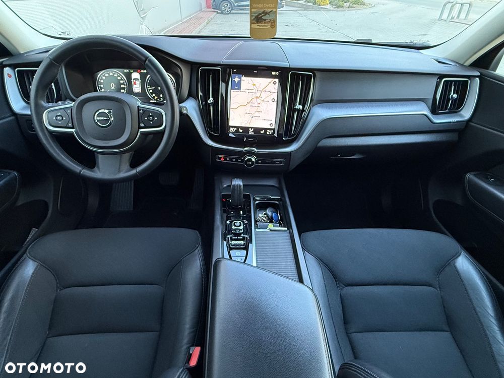 Volvo XC 60 B4 D Geartronic Momentum Pro - 6