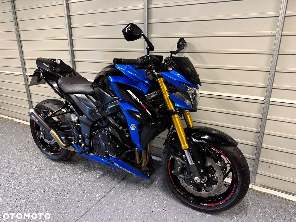Suzuki GSX - 1