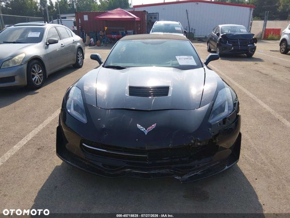 Chevrolet Corvette - 8