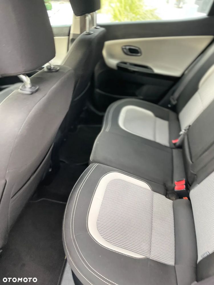 Kia Ceed 1.6 GDI Business Line - 17