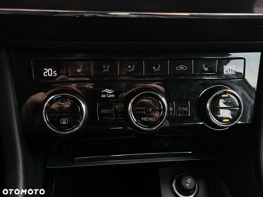 Skoda Superb 1.5 TSI Ambition DSG - 23