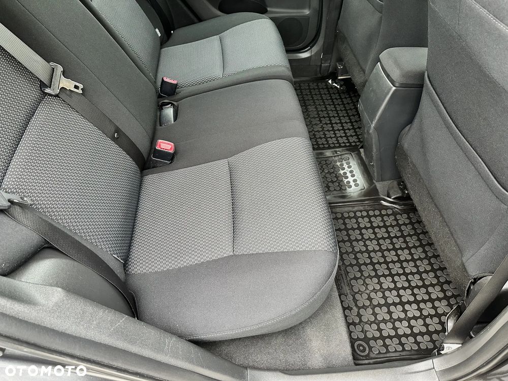 Toyota Auris 1.4 D-4D Premium - 12