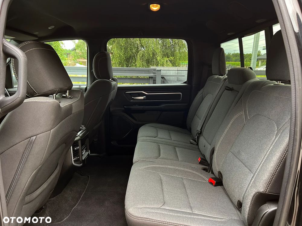 RAM 1500 5.7 Crew Cab Bighorn - 24