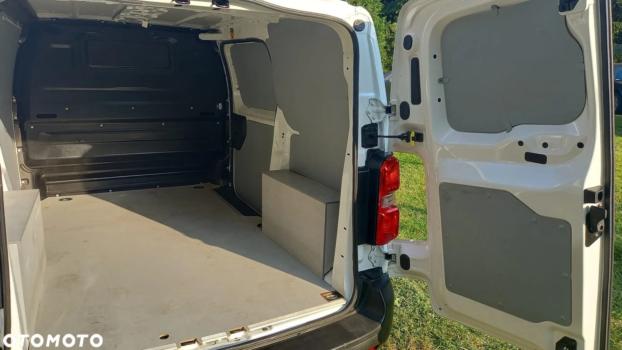 Opel Vivaro - 23