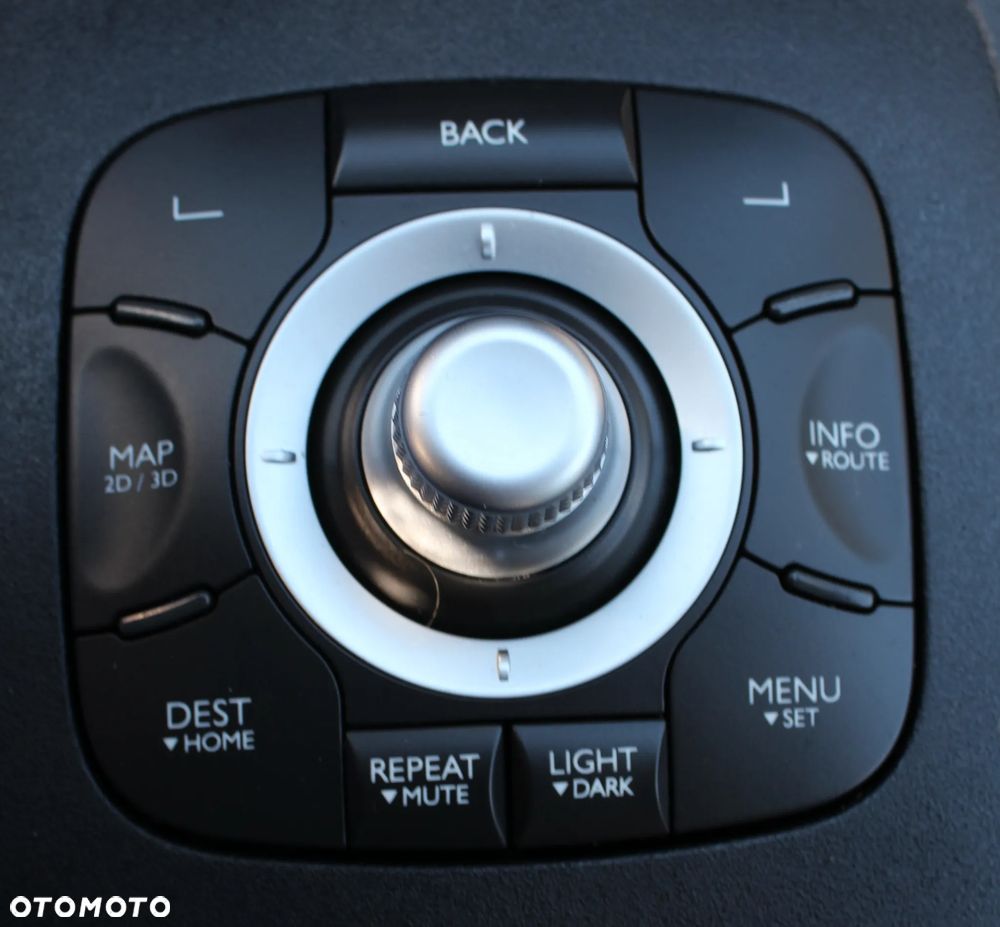 Renault Scenic ENERGY TCe 115 Bose Edition - 34