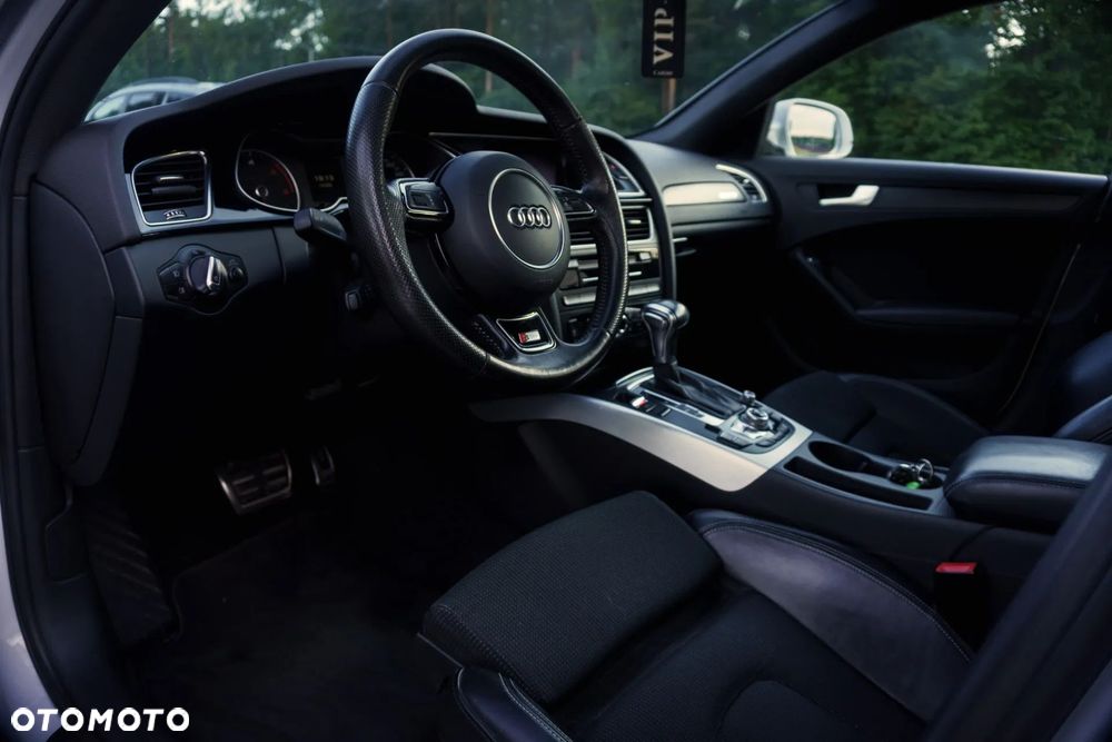 Audi A4 Avant 2.0 TDI Quattro Sport S tronic - 18