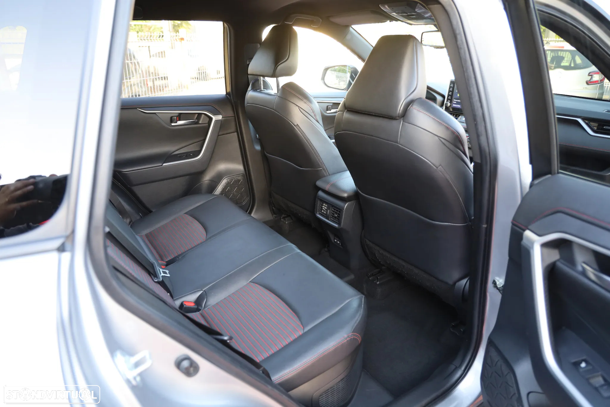Toyota RAV4 2.5 HDF Exclusive +P.Luxury AWD-i - 10