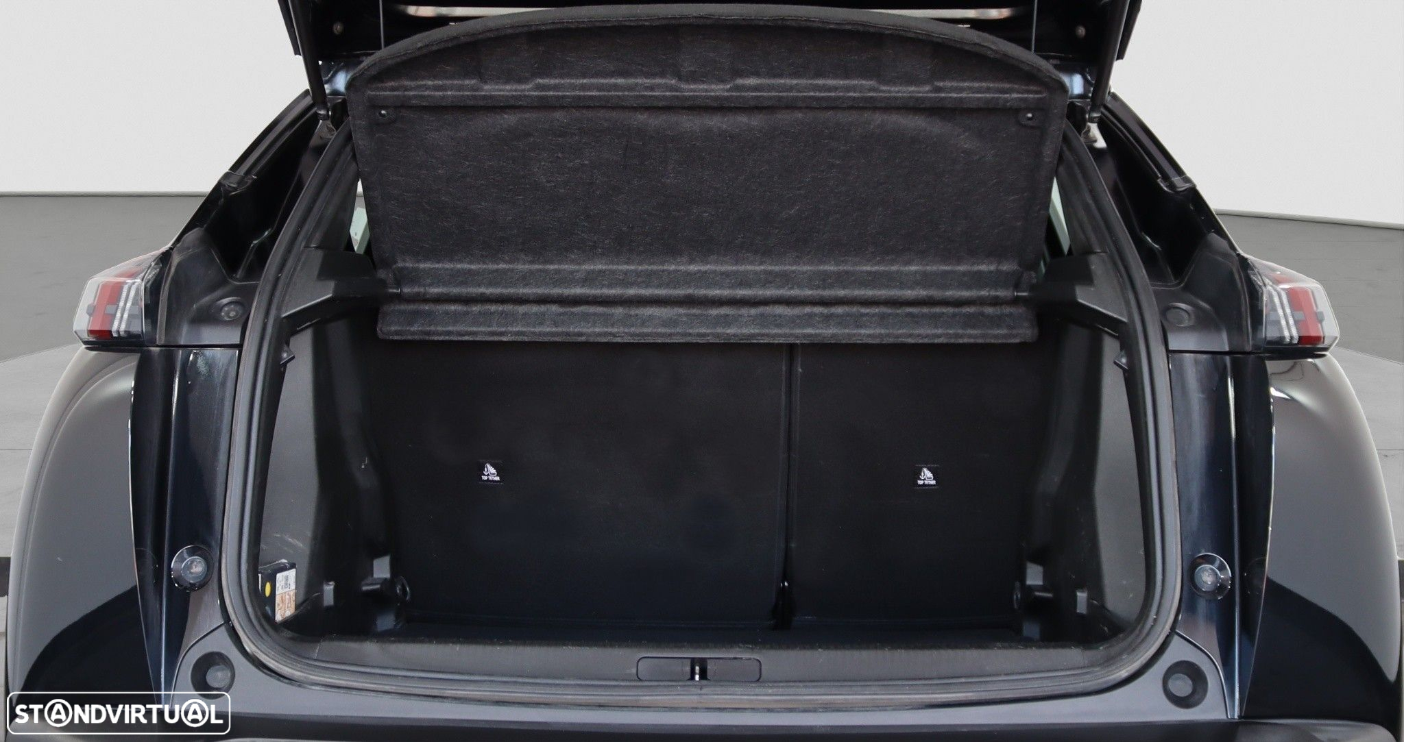Peugeot 2008 1.2 PureTech Allure EAT8 - 13