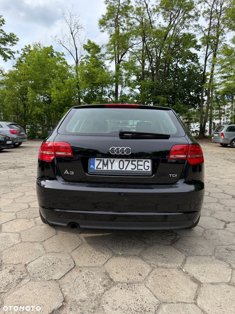 Audi A3 Sportback 1.6 TDI DPF Ambition - 5