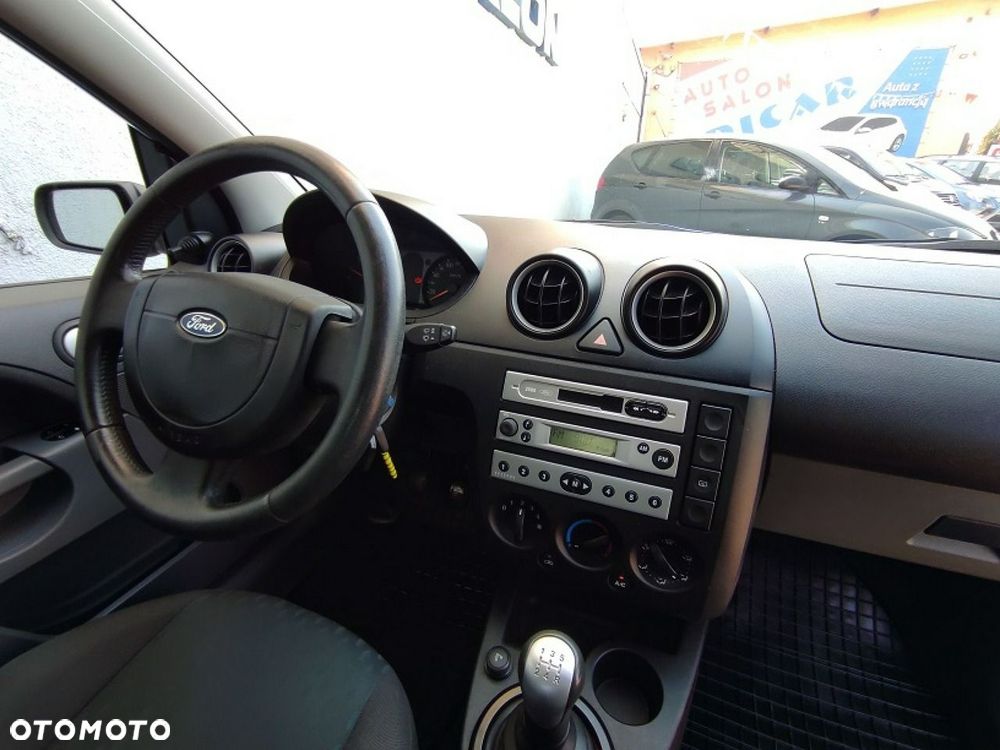 Ford Fiesta - 10