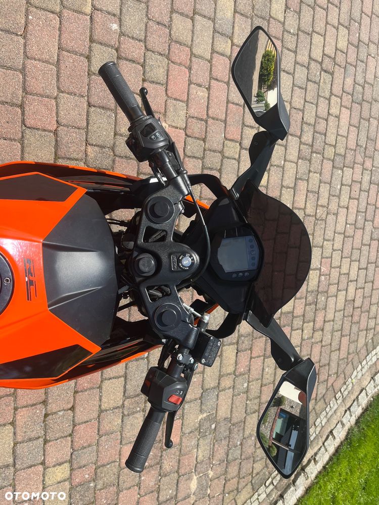 KTM RC 125 - 10