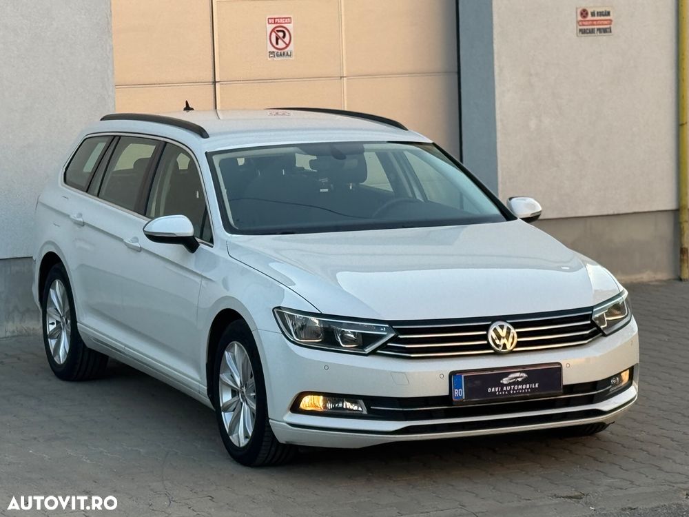 Volkswagen Passat Variant 1.6 TDI SCR DSG Comfortline - 20