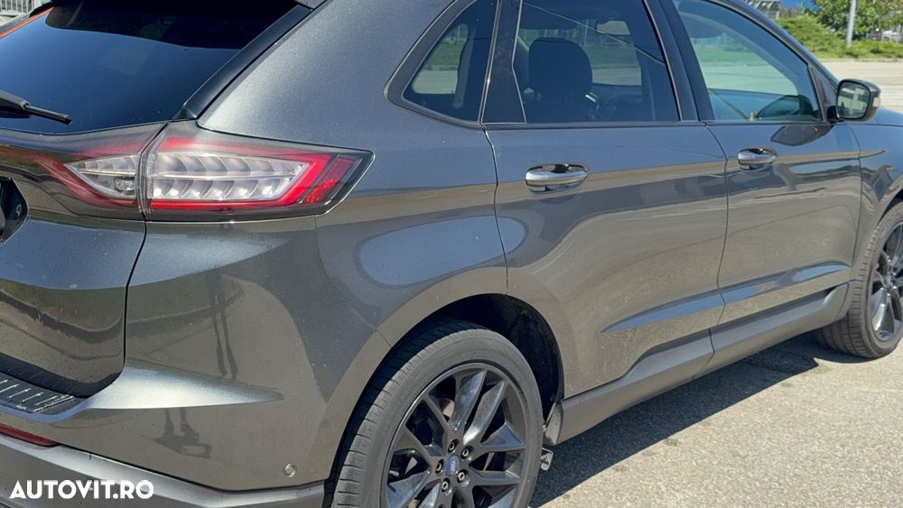 Ford Edge - 8