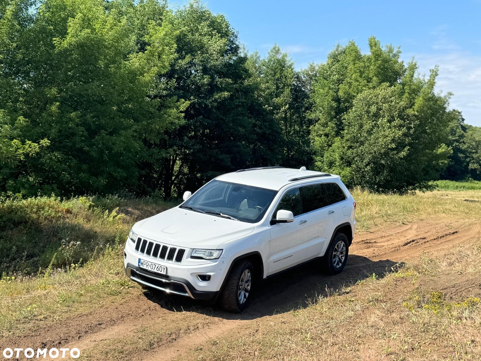 Jeep Grand Cherokee - 15