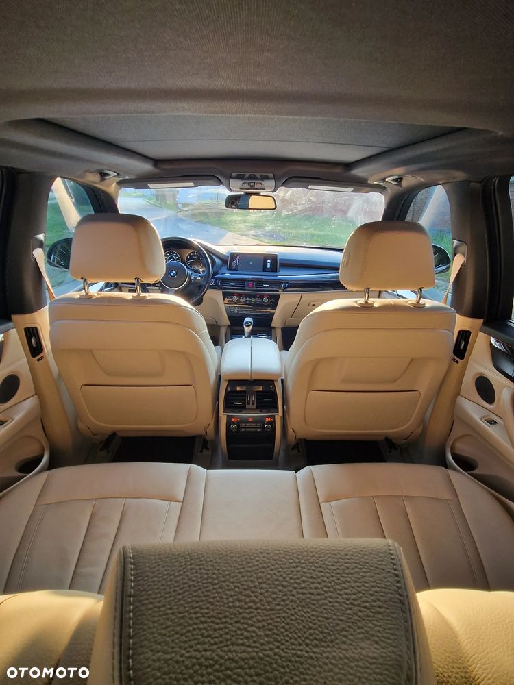 BMW X5 3.5i xDrive - 22