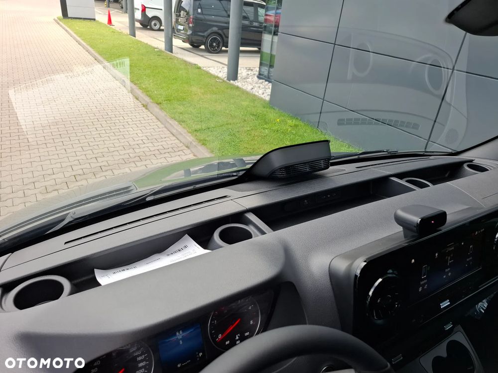Mercedes-Benz Sprinter 519 CDI Furgon PRO długi 4325 mm L3H2 - DMC 3500 kg - 39