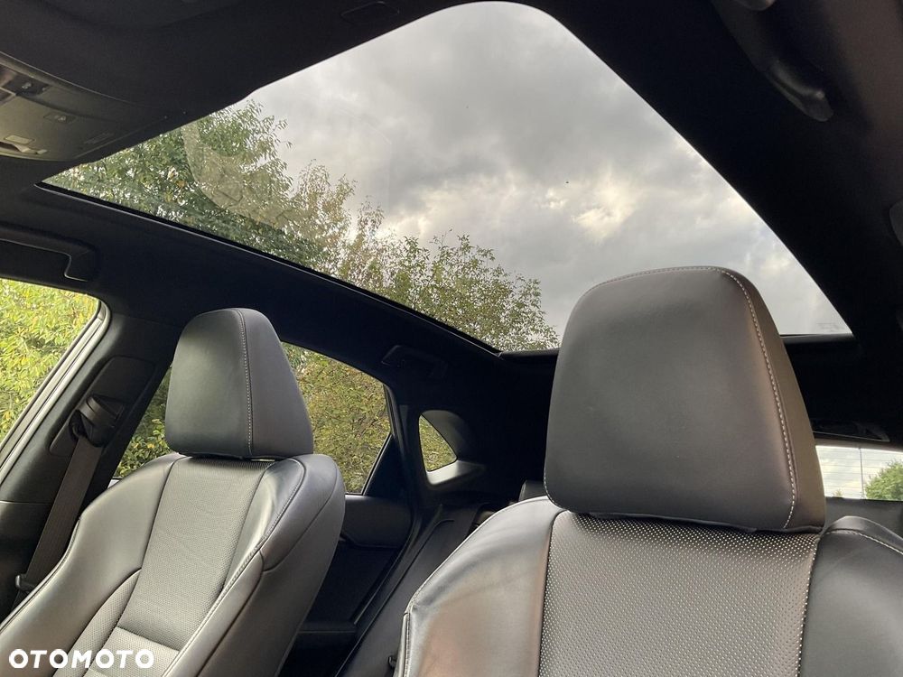 Lexus NX 300h F Sport AWD - 26