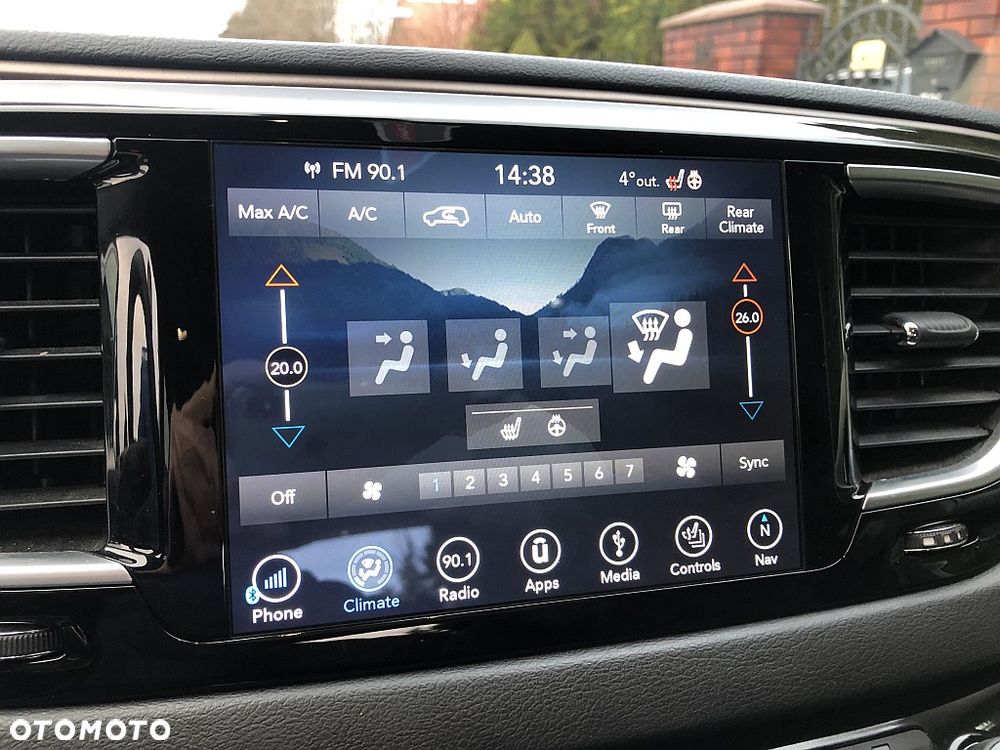 Chrysler Pacifica - 18