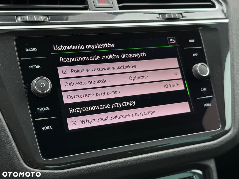 Volkswagen Tiguan 2.0 TDI SCR 4MOTION (BlueMotion Techn.) DSG Highline - 22