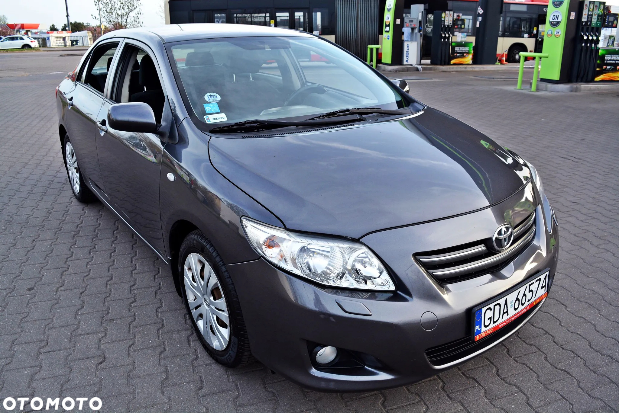 Toyota Corolla 1.6 VVT-i Sol - 2
