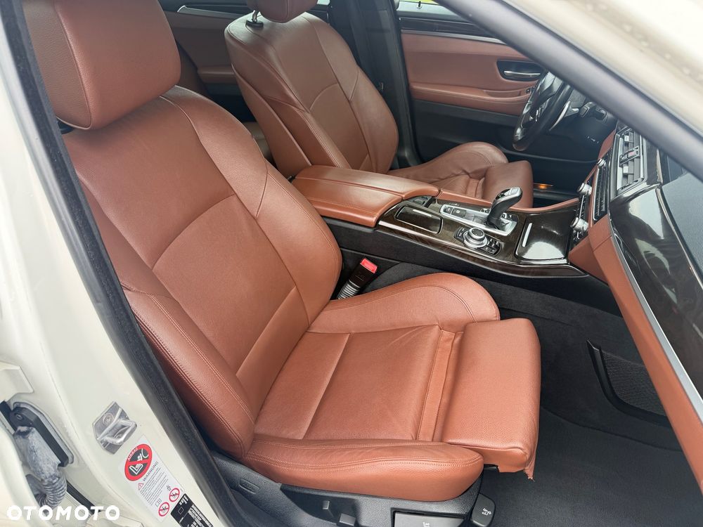 BMW Seria 5 530i Sport-Aut Edition Exclusive - 24