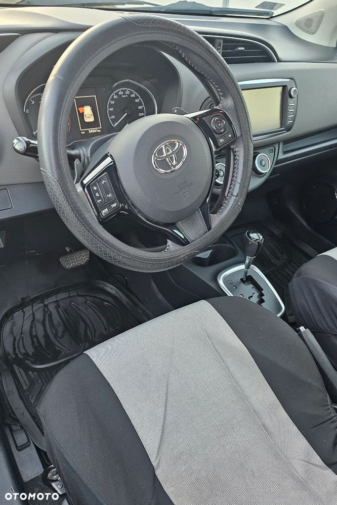 Toyota Yaris - 18