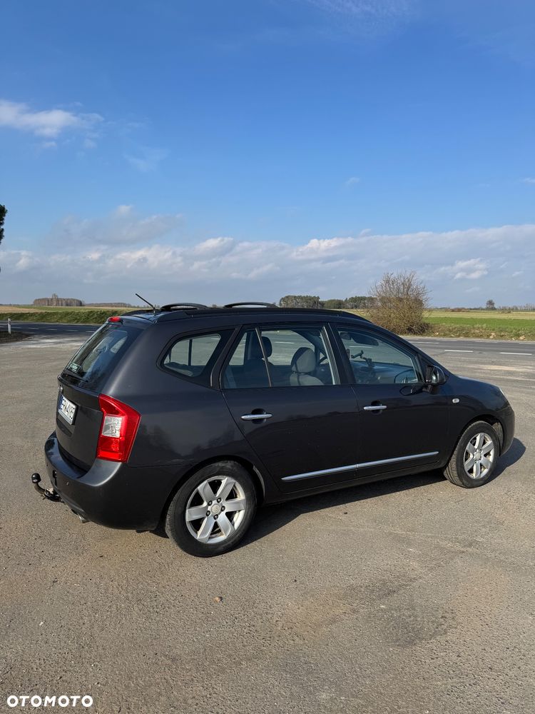 Kia Carens 2.0 CVVT EX - 5