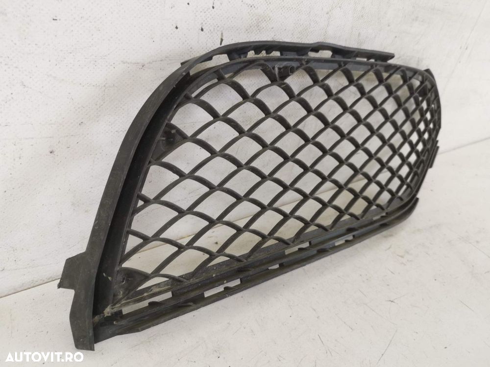 Grila Bara Fata Dreapta Mercedes-Benz  C-Class W205/S205/C205 2014 201 - 4