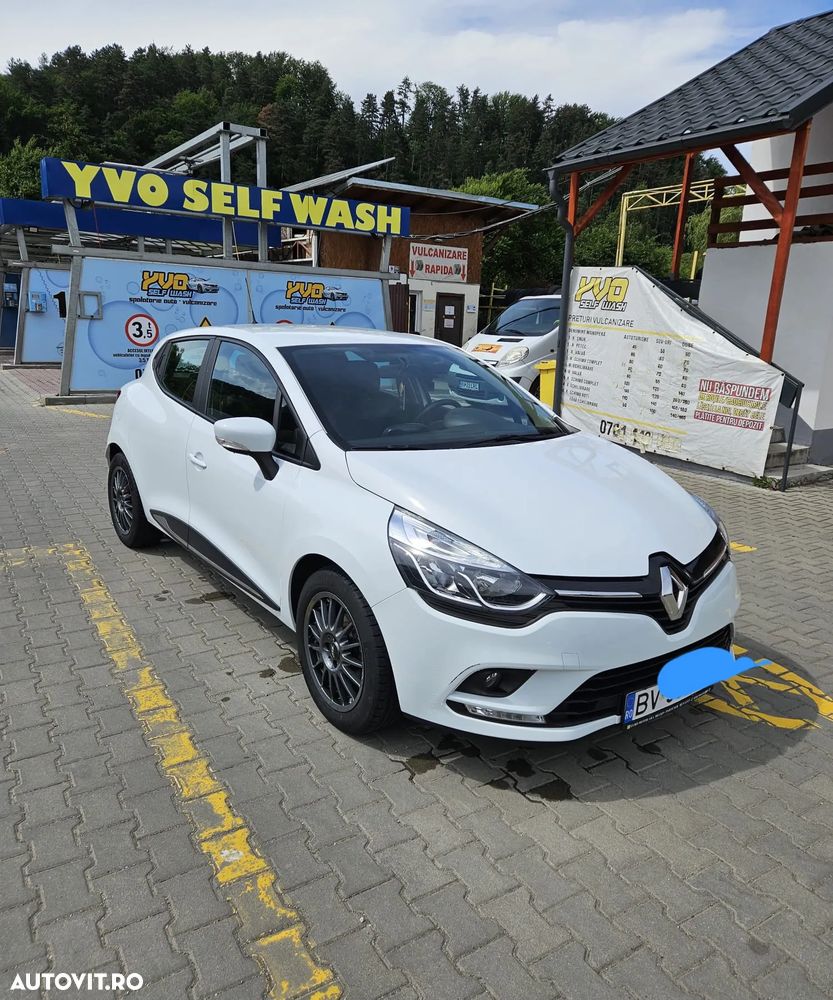 Renault Clio - 2