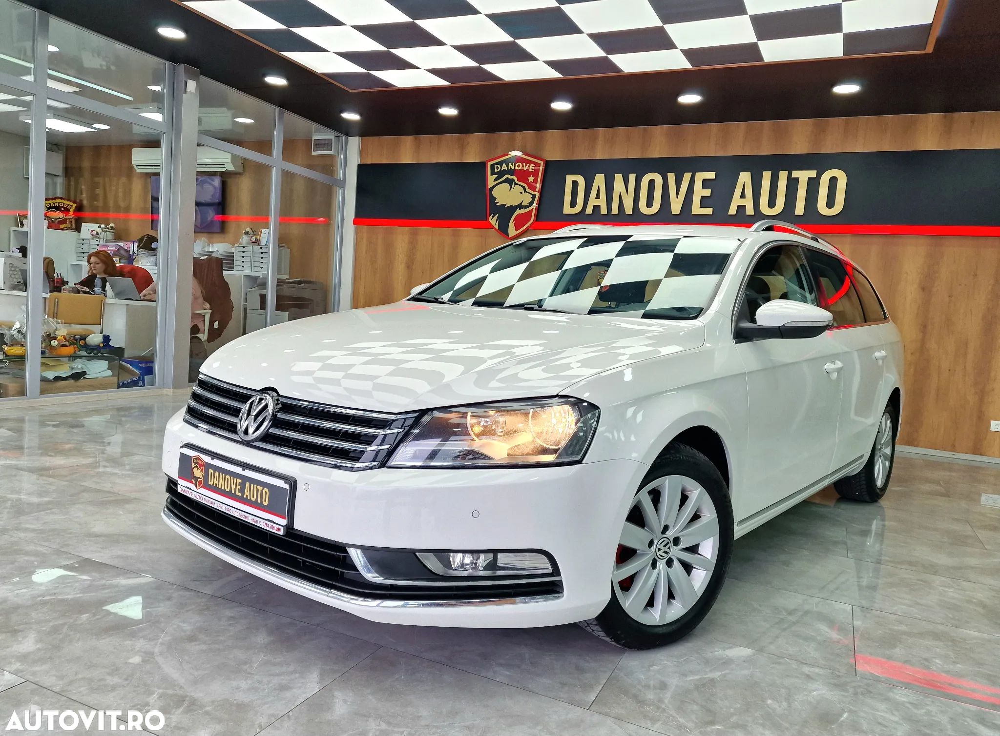 Volkswagen Passat Variant 2.0 TDI BlueMotion Technology DSG Comfortline - 1