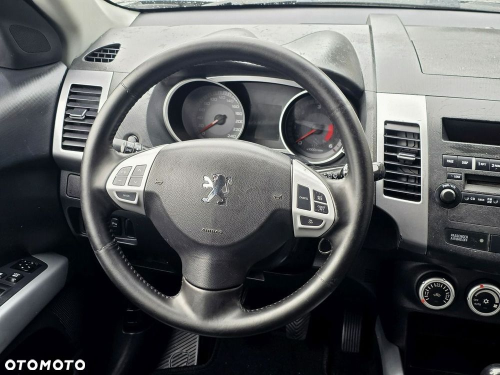 Peugeot 4007 HDI FAP 7-Sitzer Platinum - 16