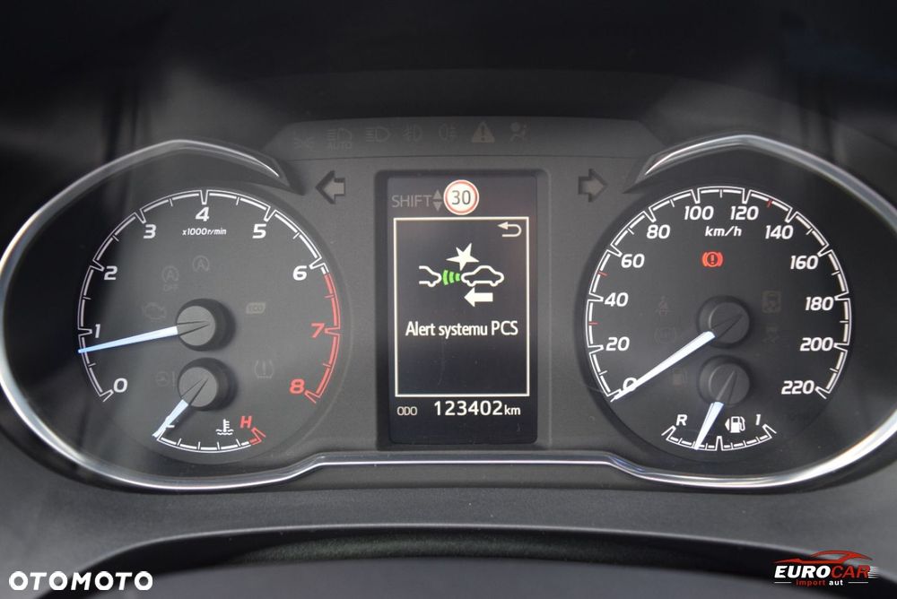 Toyota Yaris 1.5 Premium - 25