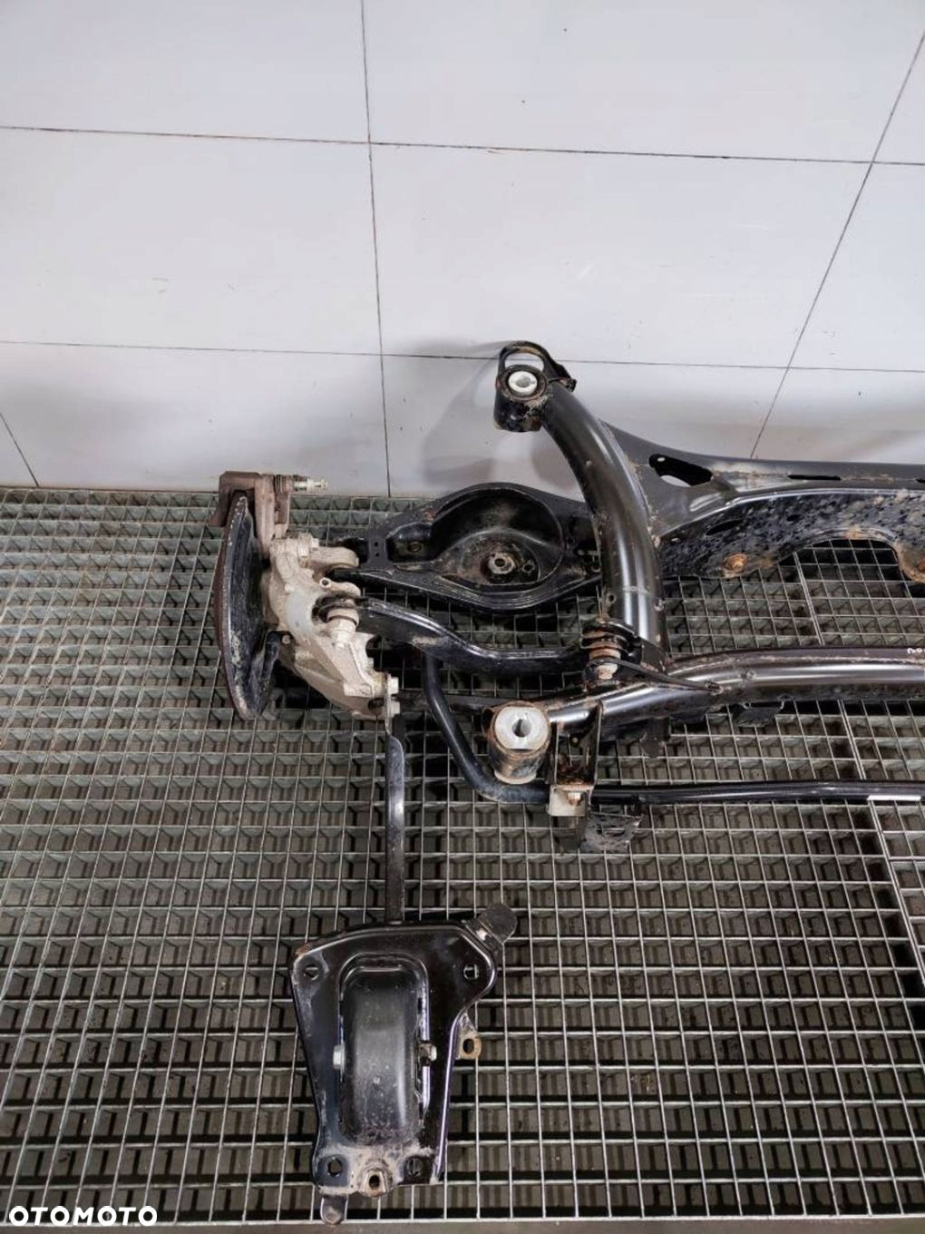 SANKI KOŁYSKA WÓZEK TYŁ BELKA OŚ WAHACZ ZWROTNICA VOLVO XC40 2WD - 2