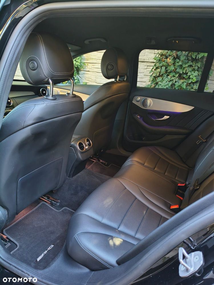 Mercedes-Benz Klasa C 300 d mHEV AMG - 12