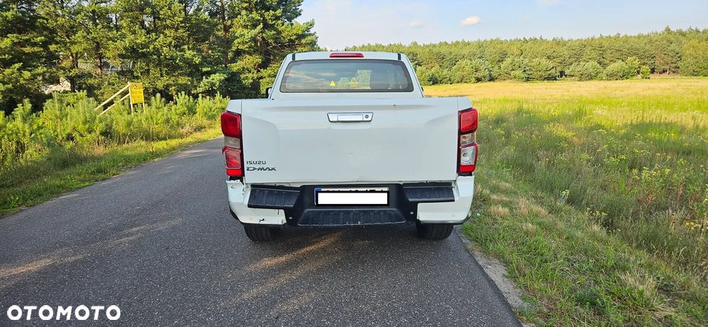 Isuzu D-Max - 6