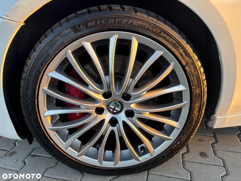 Alfa Romeo Giulietta 1.8 TBi 16V Quadrifoglio Verde - 20