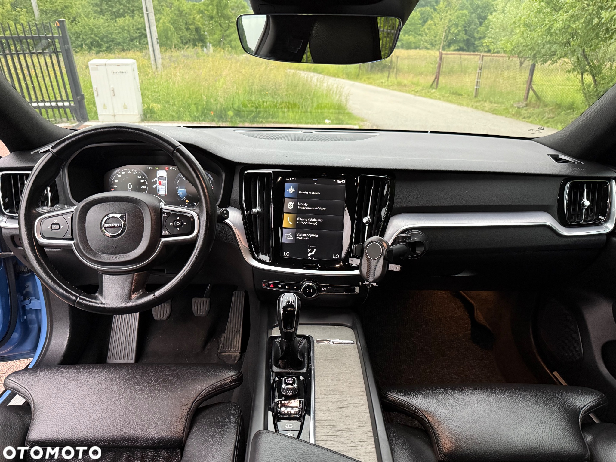 Volvo V60 D4 R-Design - 10