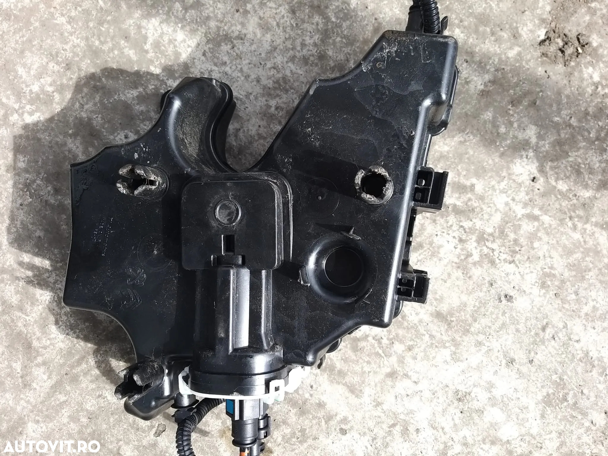 Rezervor De Aditiv cod: 9806830680 pentru Peugeot Expert III din 2018 , 2.0 HDI - 2