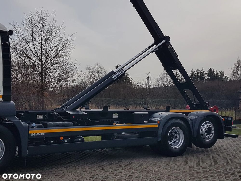 MAN TGS 26.420 E6 HAKOWIEC HS20 6x2 3-OSIE - 26