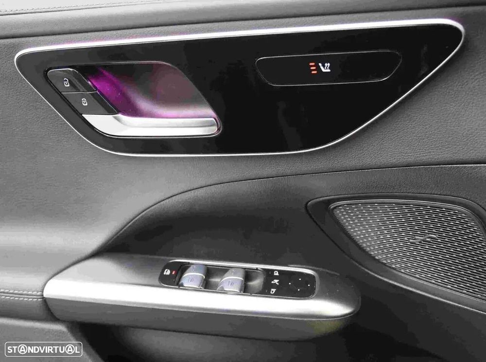 Mercedes-Benz C 300 - 37